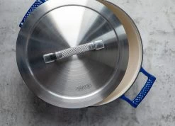 Saveur Selects Braadpan Voyage - Classic Blue - ø 25 Cm / 4.7 Liter - Geëmailleerde Anti-aanbaklaag -Westmark Winkel 1 3 7 scaled 1