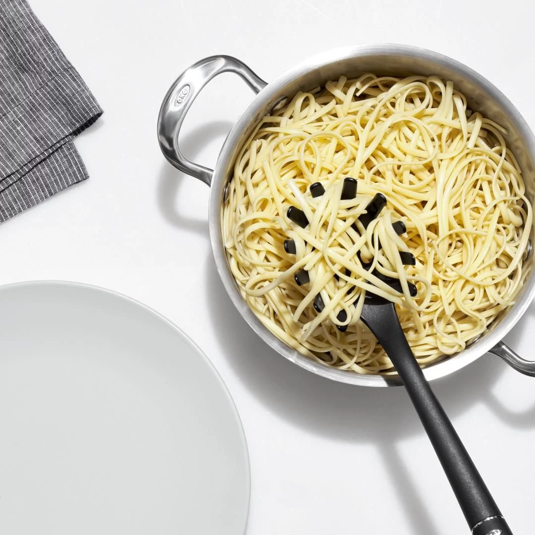 OXO Good Grips Spaghettilepel 4 OXO Good Grips Spaghettilepel - Afbeelding 2