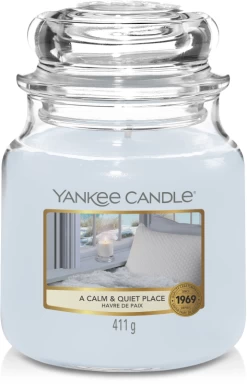 Yankee Candle Geurkaars Medium A Calm & Quiet Place - 13 Cm / ø 11 Cm