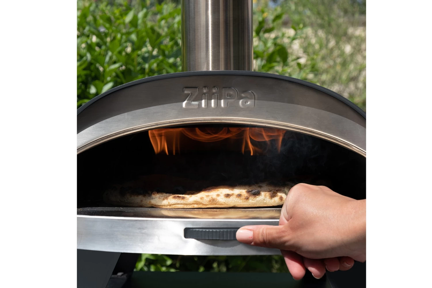 ZiiPa Pizza Oven Piana - Houtgestookt - Met Thermometer - Leisteen - Voor ø 30 Cm Pizza's - Roterende Pizzasteen 6 ZiiPa Pizza Oven Piana - Houtgestookt - Met Thermometer - Leisteen - Voor ø 30 Cm Pizza's - Roterende Pizzasteen - Afbeelding 4