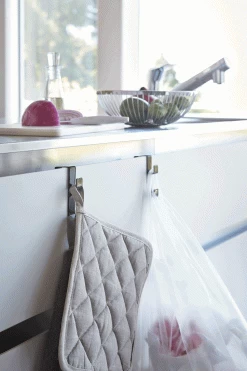 Yamazaki Handdoekhaak Tower Zwart -Westmark Winkel 2783 TOWER UNDER SINK HOOK BK 02 1000x