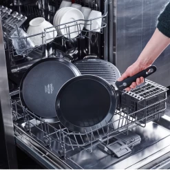 GreenPan Pannenkoekenpan Essentials - Zwart - ø 24 Cm - Keramische Anti-aanbaklaag -Westmark Winkel 28657464abfd1bb6ae5e9eb35e512a20fba20436 GP ESS BA Bd DWS Lifestyle a 1