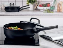 BK Hapjespan Met Deksel - Easy Induction - ø 28 Cm / 4.6 Liter - Keramische Anti-aanbaklaag -Westmark Winkel 2e9e00e0bf3a9093e742988eb6cb6cbd0ed9813d BK Easy Induction Skillet 24 009