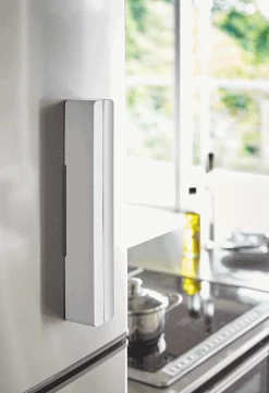 Yamazaki Foliehouder Tower Wit -Westmark Winkel 3247 TOWER MAGNETIC WRAP CASE WH 07 1000x