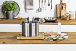 Zwilling Sous Vide Stick Enfinigy - Nauwkeurige Temperatuurinstelling - IPX7 Waterproof - Zwart 27 Zwilling Sous Vide Stick Enfinigy - Nauwkeurige Temperatuurinstelling - IPX7 Waterproof - Zwart -Westmark Winkel 4009839546716 12