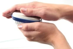 Kitchen Basics RVS Zeep Met Borsteltje -Westmark Winkel 61050 HandZeepjeBorstelRvs2 2 23 1