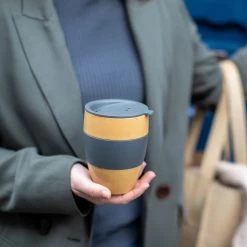 Koziol Koffiebeker Aroma To Go Grijs 400 Ml -Westmark Winkel 7589 aroma to go 701 shp 13 os1