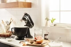 KitchenAid Keukenmachine Artisan - Kantelbare Kop - Onyx Zwart - 4.8 Liter - 5KSM175PSEOB 9 KitchenAid Keukenmachine Artisan - Kantelbare Kop - Onyx Zwart - 4.8 Liter - 5KSM175PSEOB -Westmark Winkel 8597015010205B15D 3
