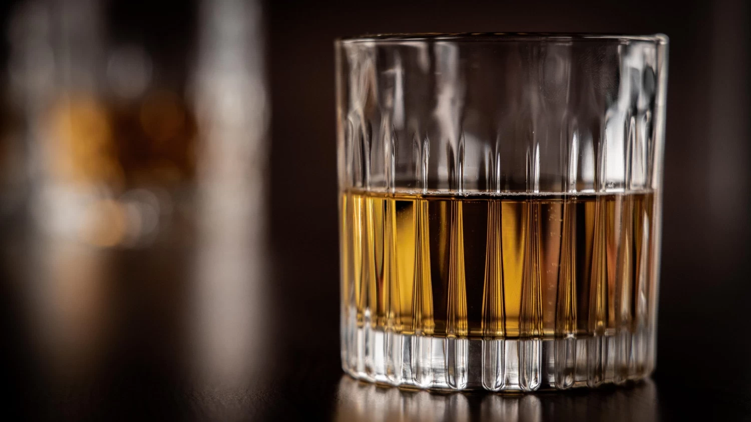 Cookinglife Whiskey Set (karaf & Whiskeyglazen) Moville - 5 Delige Set 5 Cookinglife Whiskey Set (karaf & Whiskeyglazen) Moville - 5 Delige Set - Afbeelding 3