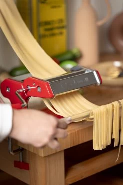 Blackwell Pastamachine Rood -Westmark Winkel 8720364453718 01