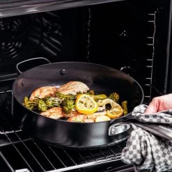 GreenPan Hapjespan Met Deksel - Copenhagen - Zwart - ø 28 Cm / 4.3 Liter - Keramische Anti-aanbaklaag -Westmark Winkel 9d5a0eba493d9b013c02ab84b26a3dfe73831ade 8 Cop Skill 28cm CC003347 001 OvenSafe5B15D