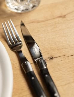 Jay Hill Bestekset Laguiole - Zwart - 16-delig / 4 Personen -Westmark Winkel AR7A5843 1