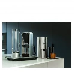 Wilfa Koffiemolen / Bonenmaler Uniform Steel 13 Wilfa Koffiemolen / Bonenmaler Uniform Steel -Westmark Winkel Coffee Grinder Uniform WSFB 100S Precision Environment Hor 638da9043a2b07.83009436