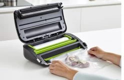 FoodSaver Vacumeermachine Urban Premium Plus - Zilver - FFS016/X 11 FoodSaver Vacumeermachine Urban Premium Plus - Zilver - FFS016/X -Westmark Winkel FFS016X Lifestyle 7 5d36e197047d19.41099854