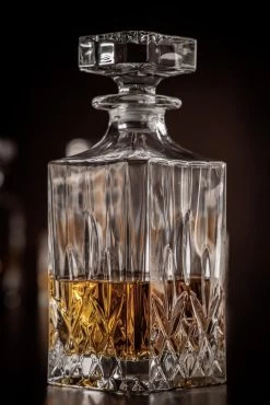 Cookinglife Whiskey Karaf Moray - 850 Ml -Westmark Winkel Jay Hill whiskey gevuld 31