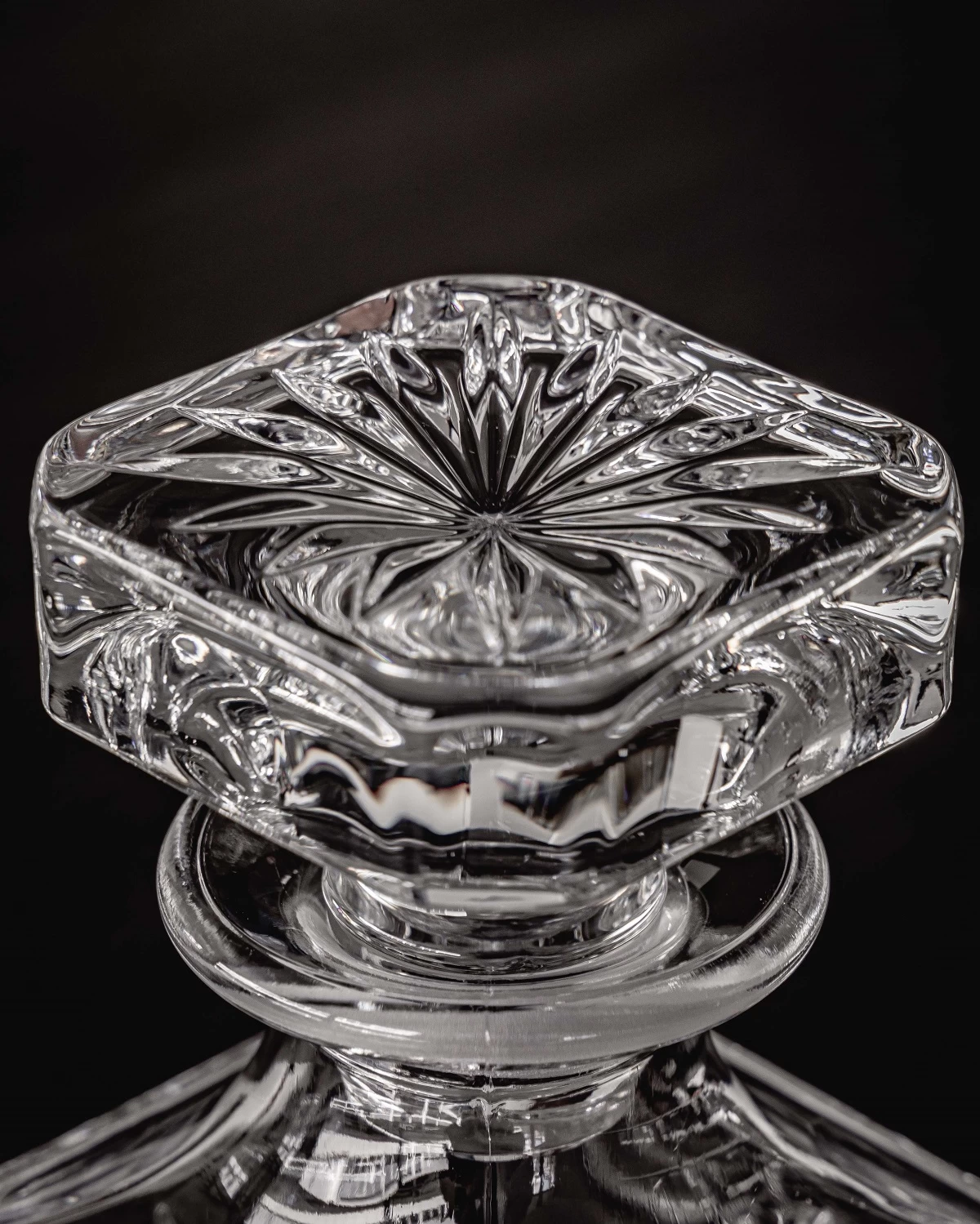 Cookinglife Whiskey Set (karaf & Whiskeyglazen) Moray - 3 Delige Set 5 Cookinglife Whiskey Set (karaf & Whiskeyglazen) Moray - 3 Delige Set - Afbeelding 3