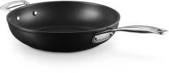 Le Creuset Sauteerpan Les Forgées TNS - ø 28 Cm / 3.2 Liter - Standaard Anti-aanbaklaag -Westmark Winkel LC 20190328 ZS PS FS 51101280010202 005