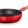 Le Creuset Hapjespan Signature - Kersenrood - ø 28 Cm / 3.6 Liter- Geëmailleerde Anti-aanbaklaag -Westmark Winkel LC 20210721 HL PS FS 20259280600422 001