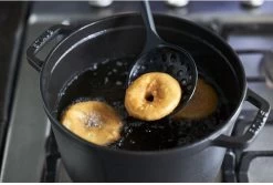 Staub Schuimspaan 31 Cm 8 Staub Schuimspaan 31 Cm -Westmark Winkel STAUB 424411402