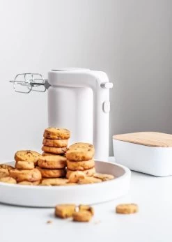 RIG TIG Rig-Tig Handmixer Foodie - 170 W - Wit -Westmark Winkel Saffranskakor Rig Tig bakalite.se 2