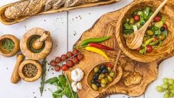 Jay Hill Serveerplank Tunea - Olijfhout - Schors XL 64 - 72 Cm 14 Jay Hill Serveerplank Tunea - Olijfhout - Schors XL 64 - 72 Cm -Westmark Winkel Tunea 33