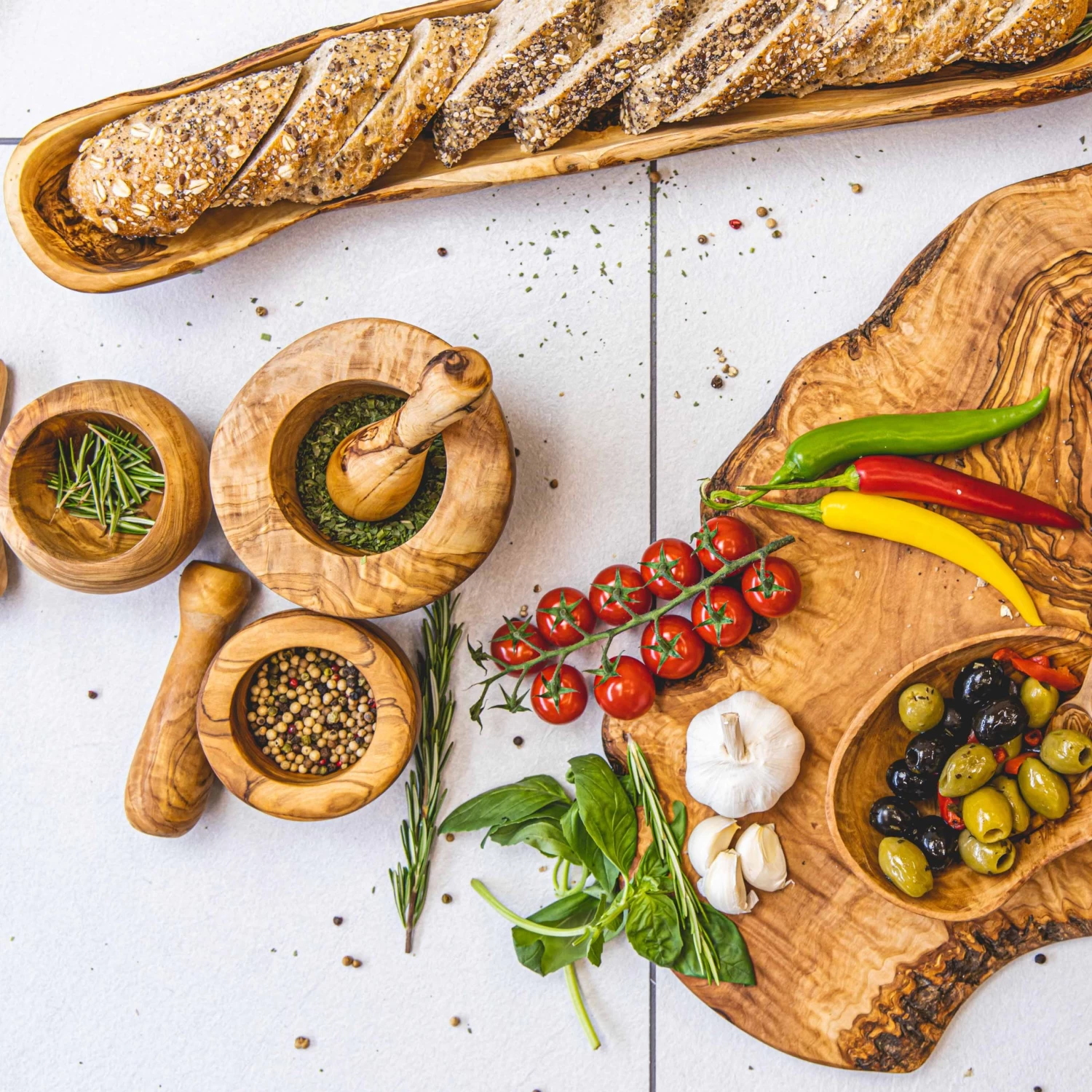 Jay Hill Serveerplank Tunea - Olijfhout - Schors XL 64 - 72 Cm 4 Jay Hill Serveerplank Tunea - Olijfhout - Schors XL 64 - 72 Cm - Afbeelding 2