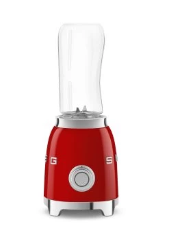 SMEG Smoothie Blender - Compact - Rood - 600 Ml - PBF01RDEU 14 SMEG Smoothie Blender - Compact - Rood - 600 Ml - PBF01RDEU -Westmark Winkel WEB PBF01RDEU 3.jpg