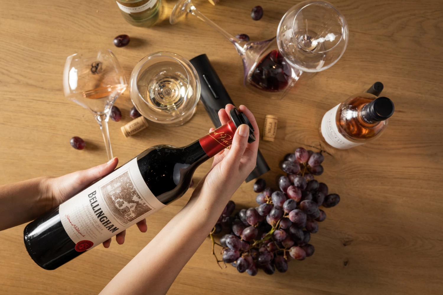 Sareva Wijnopener Set (met Wijnstopper. Foliesnijder & Schenktuit) 4 Sareva Wijnopener Set (met Wijnstopper. Foliesnijder & Schenktuit) - Afbeelding 2