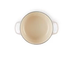 Le Creuset Braadpan Signature - Shell Pink - ø 24 Cm / 4.2 Liter -Westmark Winkel le creuset sginature braadpan shell pink 24cm 2