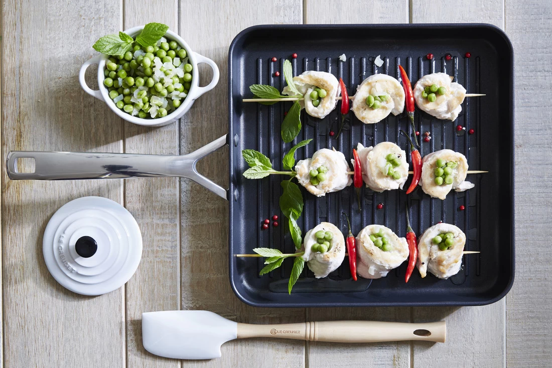 Le Creuset Grillpan Les Forgées TNS - 28 X 28 Cm - Standaard Anti-aanbaklaag 4 Le Creuset Grillpan Les Forgées TNS - 28 X 28 Cm - Standaard Anti-aanbaklaag - Afbeelding 2