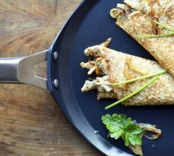 Valira Pannenkoekenpan Aire - ø 28 Cm - Standaard Anti-aanbaklaag 12 Valira Pannenkoekenpan Aire - ø 28 Cm - Standaard Anti-aanbaklaag -Westmark Winkel pannenkoekenpan2