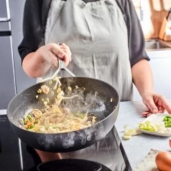 Demeyere Wokpan Alu Plus 3 - Duraslide - ø 28 Cm - Standaard Anti-aanbaklaag -Westmark Winkel pdp masonry content aluplus3 duraslide heating up quickly 750x750