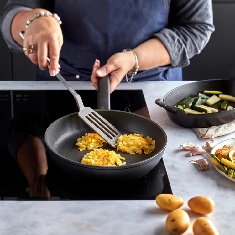 Demeyere Koekenpan Alu Comfort 3 - Duraslide - ø 20 Cm - Standaard Anti-aanbaklaag 5 Demeyere Koekenpan Alu Comfort 3 - Duraslide - ø 20 Cm - Standaard Anti-aanbaklaag - Afbeelding 3