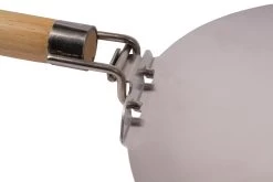 Fernus & Friends Pizza Oven - Voor Fornuis - Duck Green - Voor ø 26 Cm Pizza's -Westmark Winkel pizza schep detail