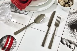 Sambonet Bestekset Flat - Zwart - 24 Delig / 6 Personen -Westmark Winkel sambonet bestekset flat zwart sfeer2