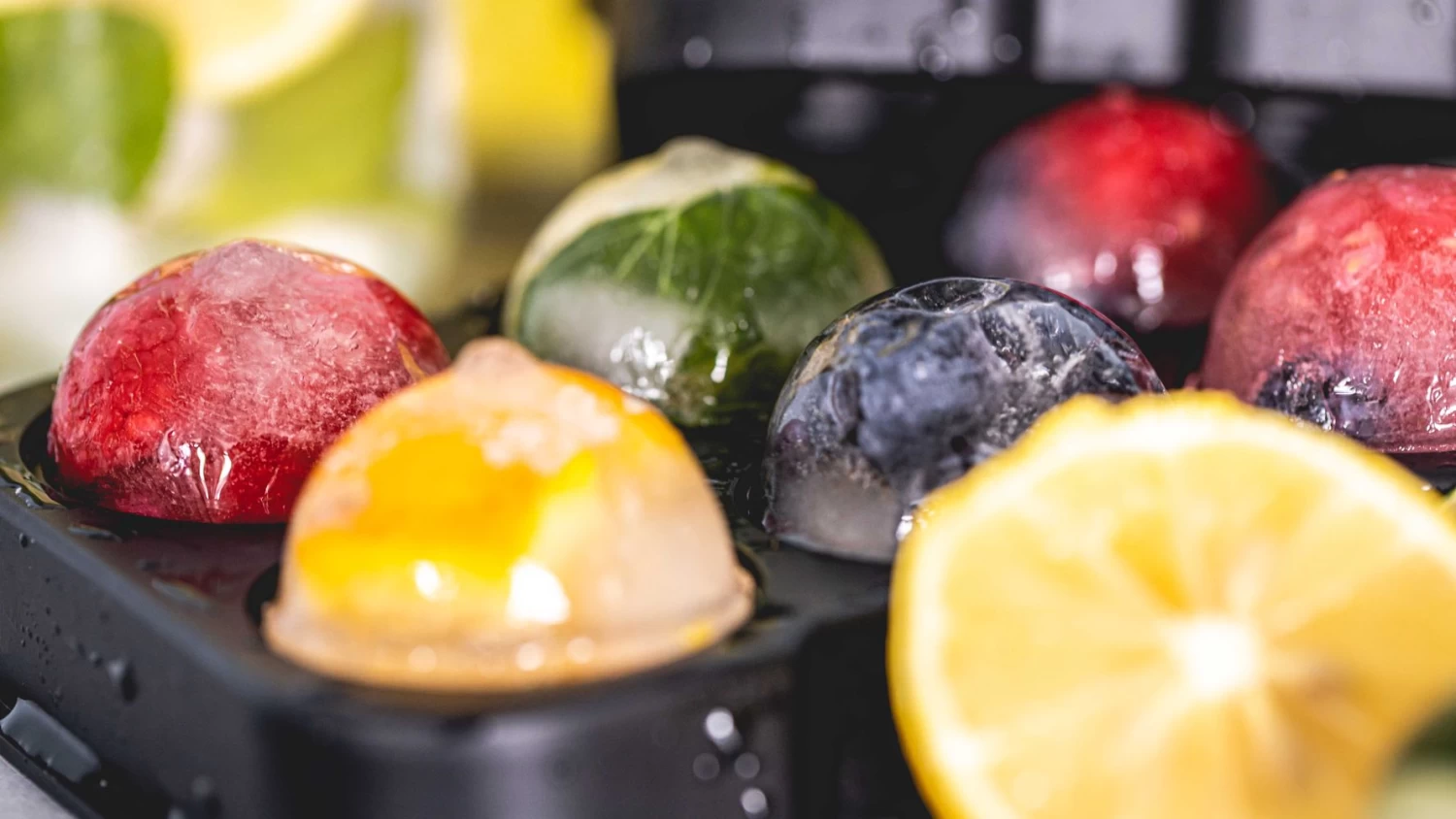 Sareva IJsblokjesvorm Set (6 Bollen & 8 Blokken) 5 Sareva IJsblokjesvorm Set (6 Bollen & 8 Blokken) - Afbeelding 3