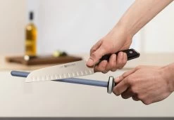 Wusthof Slijpstaaf Keramisch 26 Cm 8 Wusthof Slijpstaaf Keramisch 26 Cm -Westmark Winkel sharpening 4455 in action