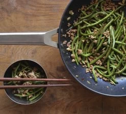 Valira Wokpan Aire - ø 30 Cm - Standaard Anti-aanbaklaag 9 Valira Wokpan Aire - ø 30 Cm - Standaard Anti-aanbaklaag -Westmark Winkel woksfeerfoto2